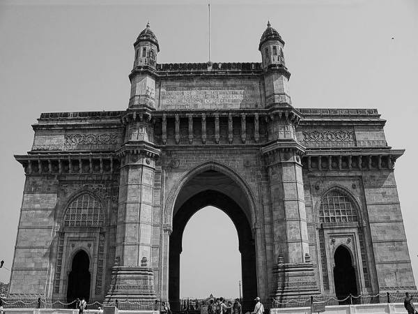 ಇಂಡೊ-ಸಾರ್ಸೆನಿಕ್ ಶೈಲಿಯ ಕಟ್ಟಡಗಳು: