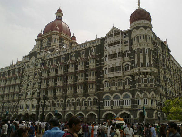 ಇಂಡೊ-ಸಾರ್ಸೆನಿಕ್ ಶೈಲಿಯ ಕಟ್ಟಡಗಳು: