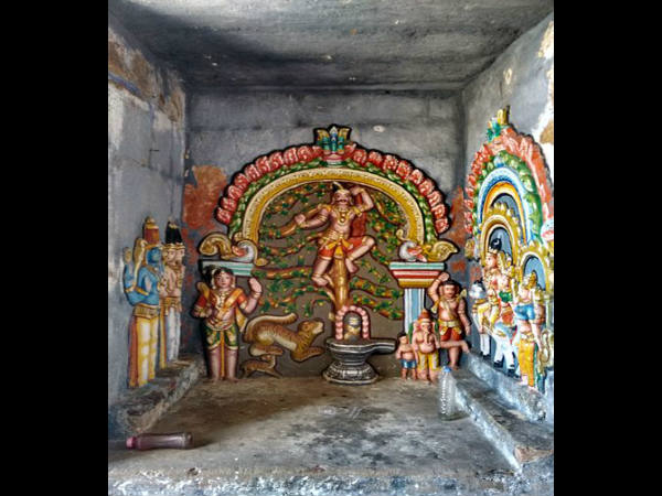 ಎಲೆ ಕಿತ್ತಿ ಉದುರಿಸುತ್ತಿದ್ದ ಎಲೆ ಕಿತ್ತಿ ಉದುರಿಸುತ್ತಿದ್ದ