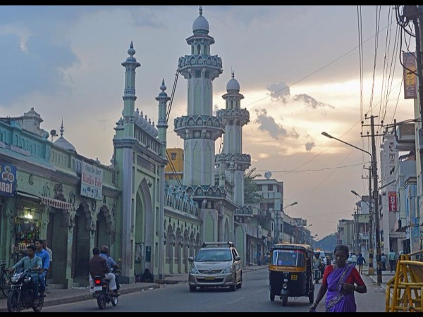 ಸುಂದರ ಚಿತ್ರ