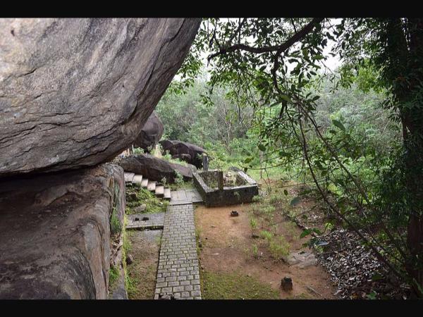 ರಚನೆಗಳನ್ನು ನಿರ್ಮಿಸಲಾಗಿದೆ