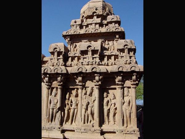 ಮನುಷ್ಯ ಹಾಗೂ ದೇವತೆ ಮನುಷ್ಯ ಹಾಗೂ ದೇವತೆ