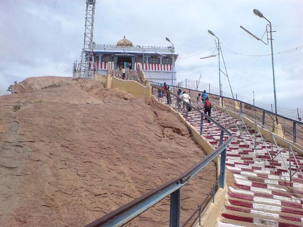 ವಿಶಿಷ್ಟ ವಿಶಿಷ್ಟ