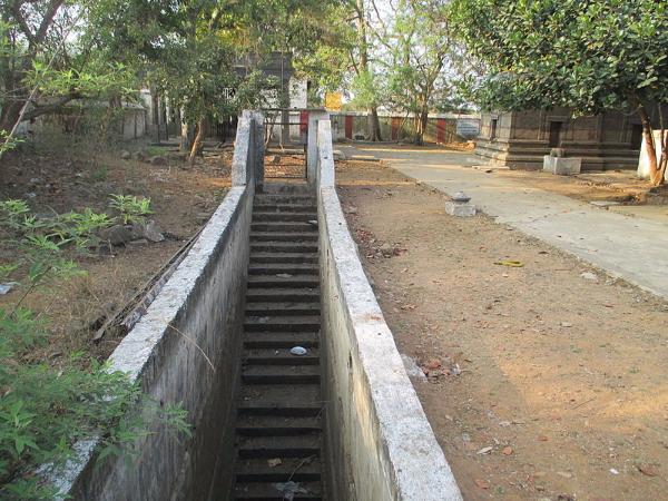 ದಿವ್ಯದೃಷ್ಟಿ ನೆಟ್ಟಳು