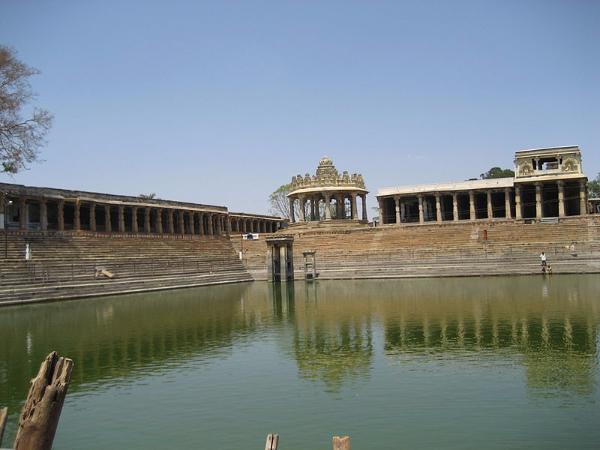 ಅಹೋರಾತ್ರ ಪುಷ್ಕರಿಣಿ