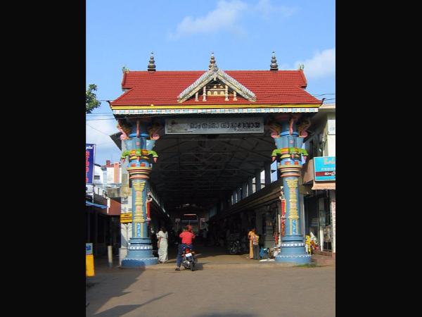 ಅಪಾರ ಭಕ್ತಸಾಗರ