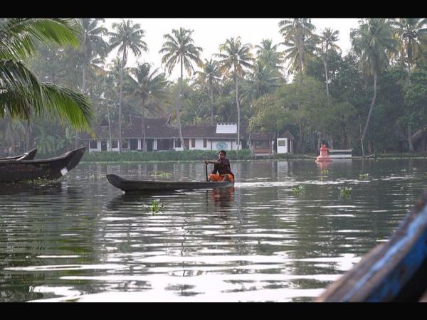 ಎಲ್ಲರಿಗೂ ತೆರೆದಿರುವ ಮುಳ್ಳಕ್ಕಾಲ್ ದುರ್ಗಾ!