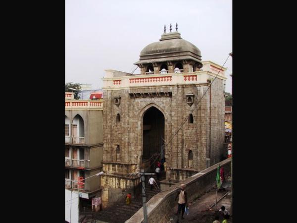 ತುಳಜಾಪುರ : ತುಳಜಾ ಭವಾನಿಯ ದಿವ್ಯ ಸನ್ನಿಧಿಯಲ್ಲಿ