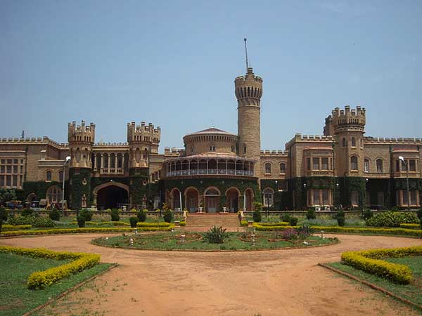 ಬೆಂಗಳೂರು ಅರಮನೆ ಬೆಂಗಳೂರು ಅರಮನೆ