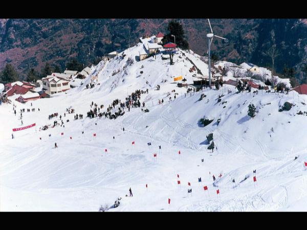 ಸ್ಕೀಯಿಂಗ್