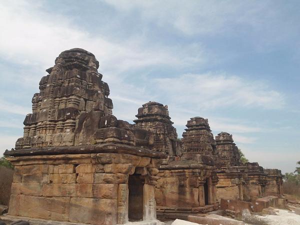 ಚಿತ್ರ ವಿಚಿತ್ರ ಕೆತ್ತನೆಗಳ ಕೋತ ಗುಲ್ಲು!