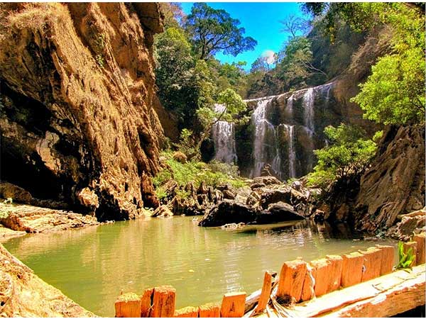 Stunning Sathodi Waterfalls