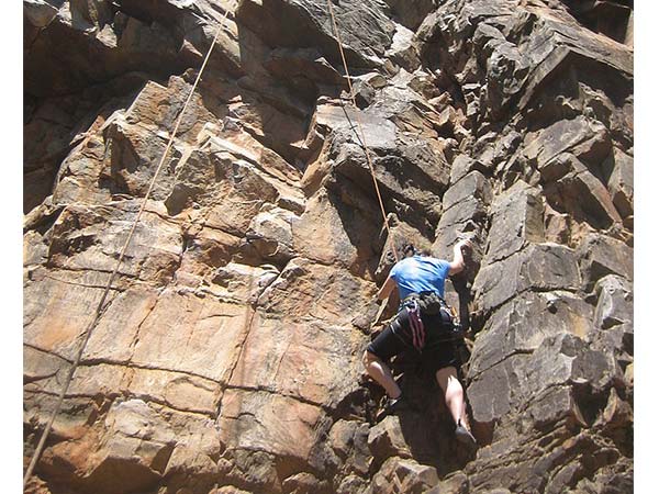 ರಾಕ್ ಕ್ಲೈಂಬಿಂಗ್