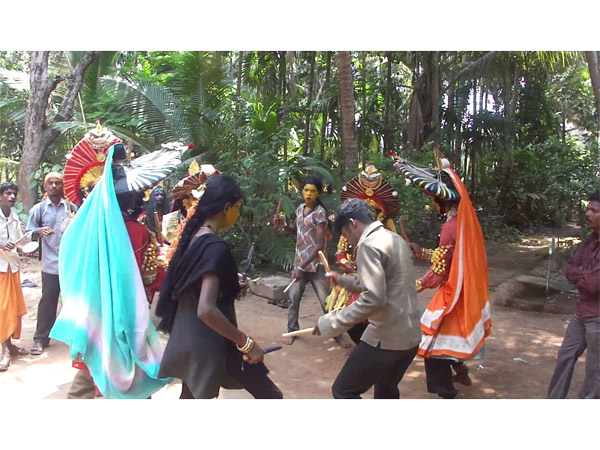 ಕುಣಿತದ ಸೊಬಗು