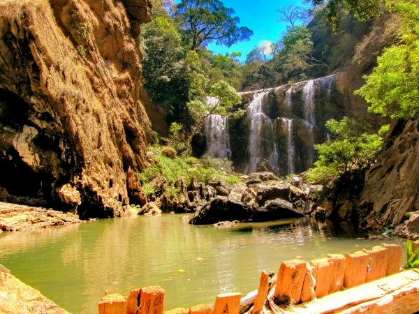 1. ಸಾಥೋಡಿ ಜಲಪಾತ 1. ಸಾಥೋಡಿ ಜಲಪಾತ