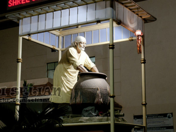 ಬಾಬಾನ ಪಾತ್ರಧಾರಿ ಸುಧೀರ್ ದಳವಾಯಿ ಬಾಬಾನ ಪಾತ್ರಧಾರಿ ಸುಧೀರ್ ದಳವಾಯಿ