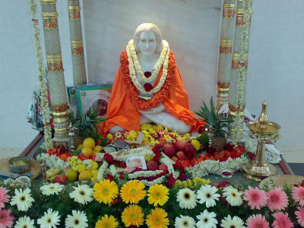 ಈ ಯೋಗಿಯ ಜೀವನಕಥೆ ಈ ಯೋಗಿಯ ಜೀವನಕಥೆ