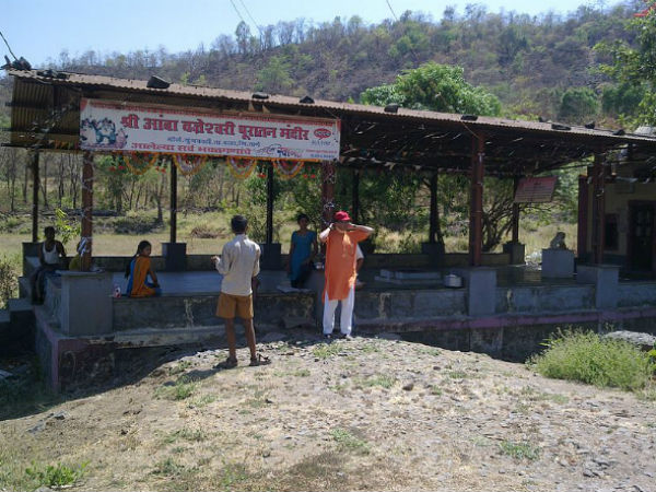 ಸಮೀಪದಲ್ಲಿರುವ ದೇವಾಲಯ