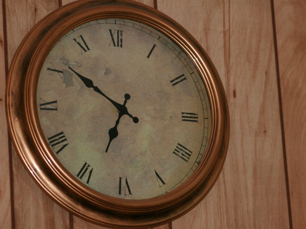 1.ಗಡಿಯಾರದ ಕಾಣಿಕೆ 1.ಗಡಿಯಾರದ ಕಾಣಿಕೆ