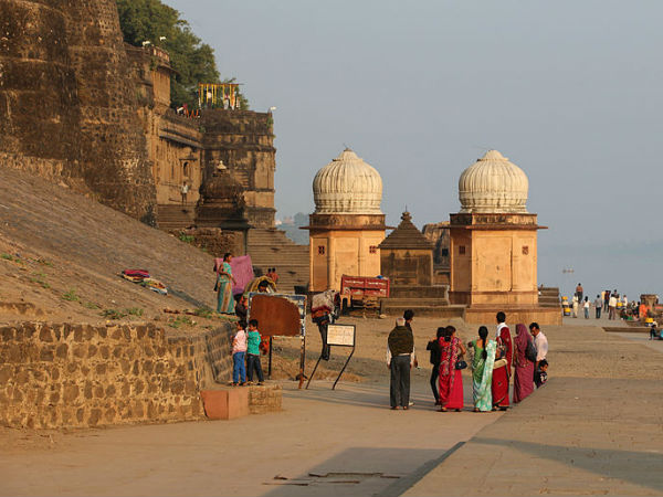 13.ಸಮೀಪದ ದೇವಾಲಯಗಳು