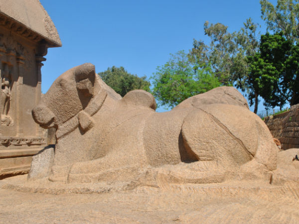 ಕೃಷ್ಣನ ಬೃಹತ್ ಬಂಡೆ ಕೃಷ್ಣನ ಬೃಹತ್ ಬಂಡೆ