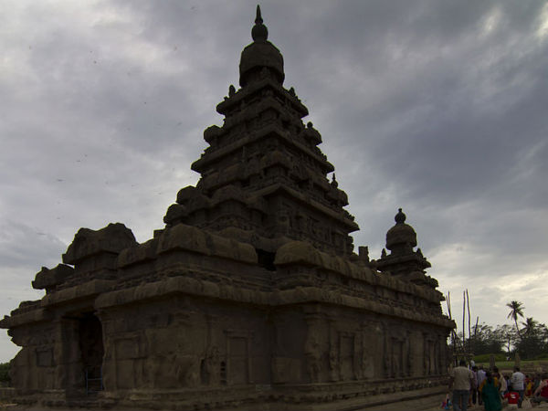 ಸಮೀಪದಲ್ಲಿರುವ ದೇವಾಲಯಗಳು ಸಮೀಪದಲ್ಲಿರುವ ದೇವಾಲಯಗಳು