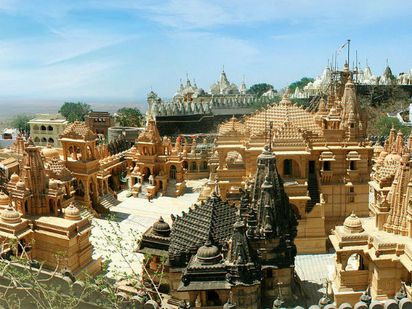 ದೇವಾಲಯ ಎಲ್ಲಿದೆ?