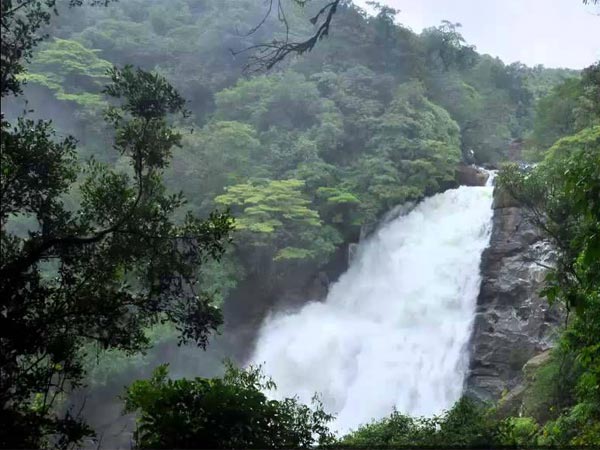 ಬೆಣ್ಣೆಹೊಳೆ ಜಲಪಾತಗಳು