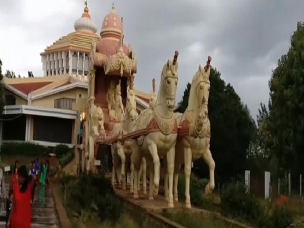 ನೆಲಮ೦ಗಲ 