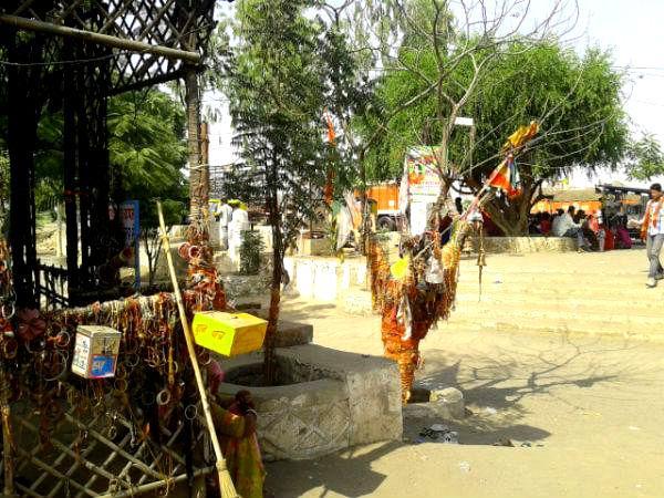  ಗ್ರಾಮಸ್ಥರು 