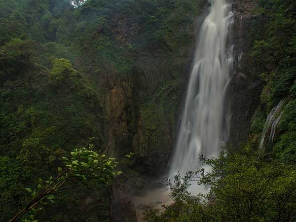 ದಬ್ಬೆ ಜಲಪಾತಗಳು