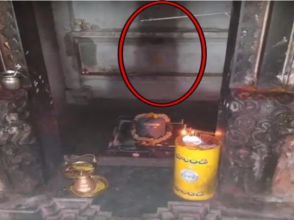 ನೂರಾರು ವರ್ಷಗಳ ಕಾಲ ಆ ದೇವಾಲಯದಲ್ಲಿದ್ದ ನೆರಳಿನ ರಹಸ್ಯ ಬೆಳಕಿಗೆ ಬಂದಿದೆ