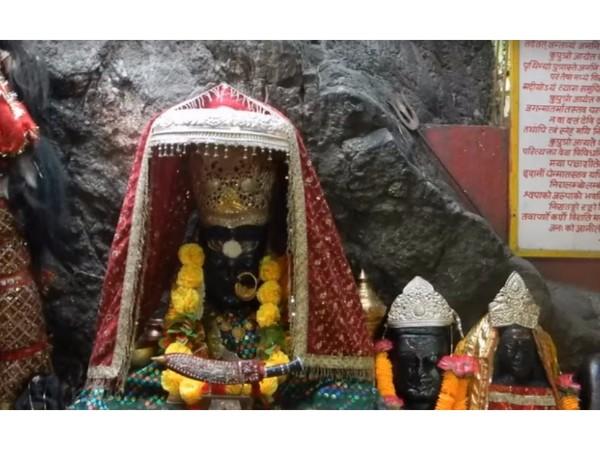 ಧಾರಿದೇವಿ ದೇವಾಲಯ ಧಾರಿದೇವಿ ದೇವಾಲಯ