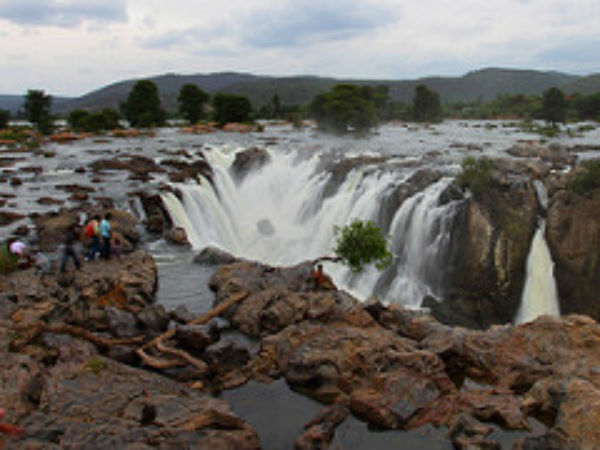 ಹೊಗೆನಕಲ್ ಜಲಪಾತ (ಕರ್ನಾಟಕ)