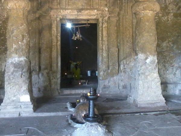 ಮಂಡಪೇಶ್ವರ ಗುಹೆ