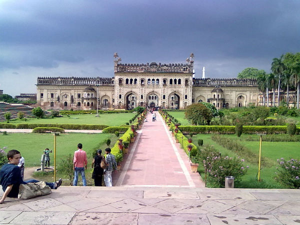 ಅರಮನೆಯಲ್ಲಿ ಏನೆನಿದೆ?