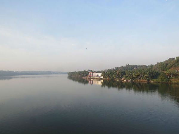 ದಂತ ಕಥೆಯ ಪ್ರಕಾರ