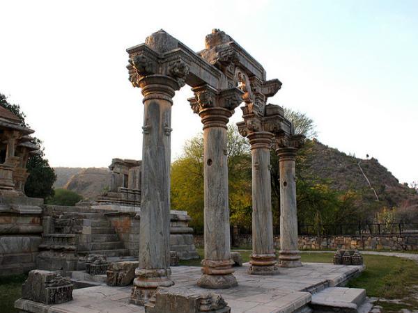 ಅತ್ತೆ-ಸೊಸೆ ದೇವಾಲಯ