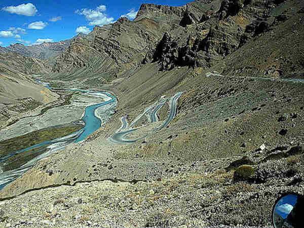 ಭಾರತದ ಭಯಾನಕ ರಸ್ತೆ ಮಾರ್ಗಗಳು