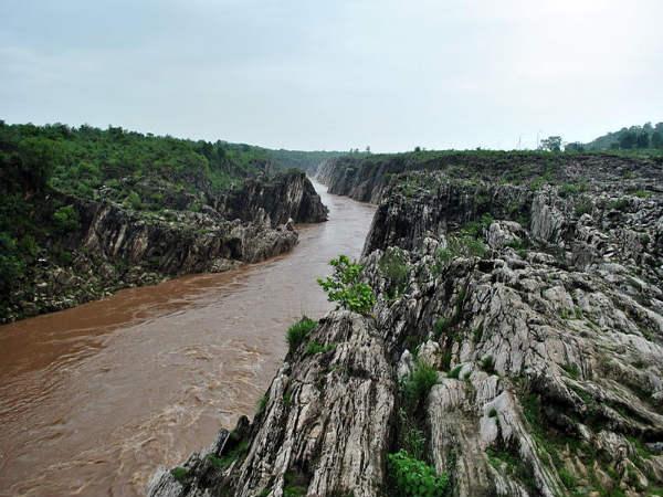 ಭೇಡಾಘಾಟಿನ ಅಮೃತಶಿಲೆಗಳು