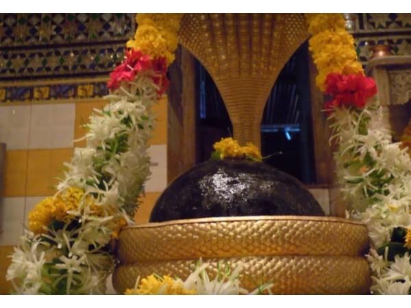 ದೇವಾಲಯದ ವಿಶೇಷ ದೇವಾಲಯದ ವಿಶೇಷ