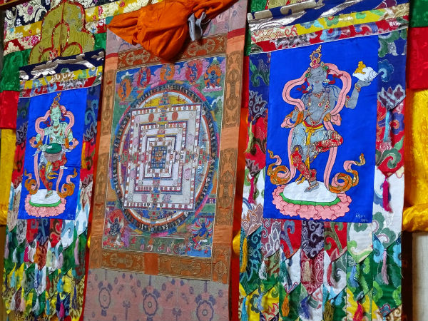 1.ಟ್ಸುಗ್ಲಾ ಖಾಂಗ್ ಕಾಂಪ್ಲೆಕ್ಸ್ 