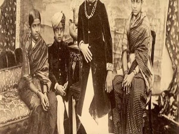 ಭಯಾನಕ ಮಹಲ್