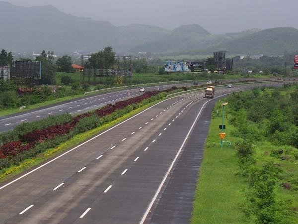 ಬೆಸೆಂತ್ ಅವೆನ್ಯು ರೋಡ್