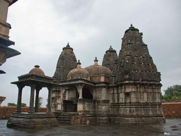 ಮುಚ್ಚಲ್ ಮಹಾವೀರ್ ದೇವಾಲಯ ಮುಚ್ಚಲ್ ಮಹಾವೀರ್ ದೇವಾಲಯ