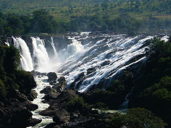 The Majestic Shivanasamudra Falls From Bengaluru - Hindi Nativeplanet