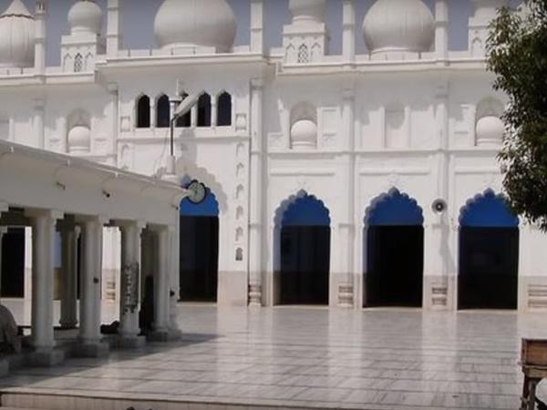 17.ಅಮ್ರೋಹ್ 