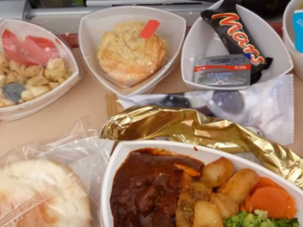 4.ವಿಮಾನದ ಪರಿಸರವನ್ನು ಹಾಳು 