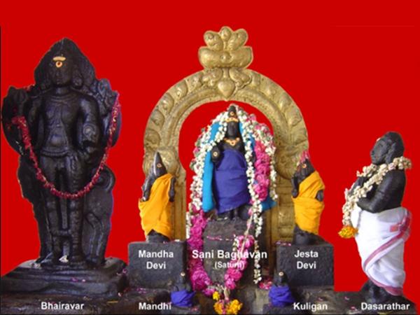 ಆಶ್ಚರ್ಯ: ಸ್ವಯಂಭೂವಾಗಿ ನೆಲೆಸಿದ್ದಾನೆ ಶನೀಶ್ವರ ಸ್ವಾಮಿ.. 