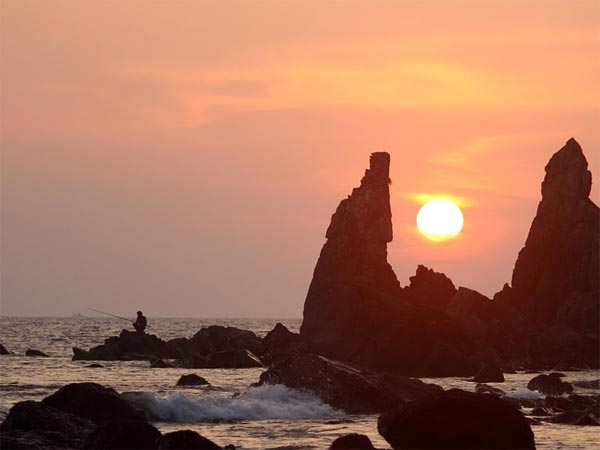 ಗೋವಾದಲ್ಲಿ ಕಡಲತಡಿಯಿ೦ದ ಕಡಲತಡಿಯತ್ತ ಸ೦ಚರಿಸಿರಿ